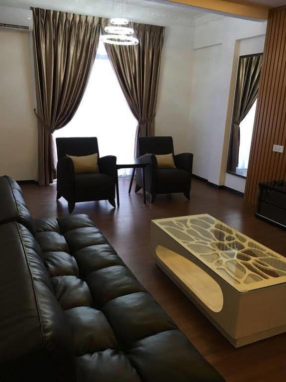 Midcity Service Suite Malacca Ngoại thất bức ảnh